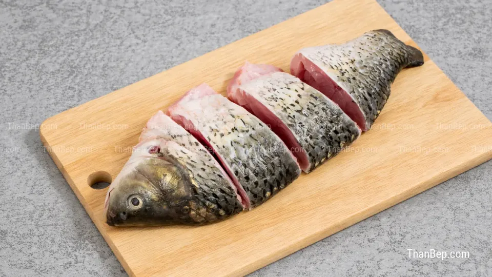 Cách làm cá chép om dưa ngon như nhà hàng